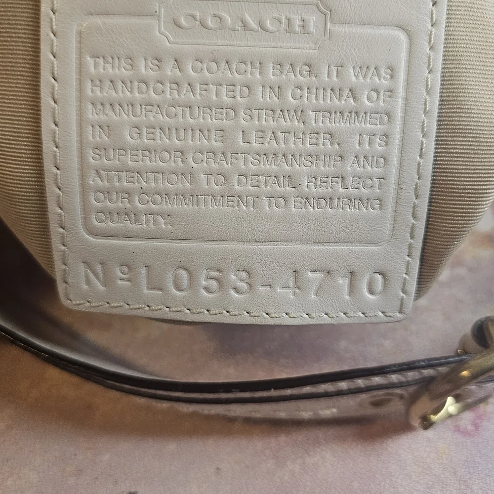 Coach Raffia Straw Wicker Shoulder Bag Purse Beige/White Braided Leather Strap. - Picture 7 of 8